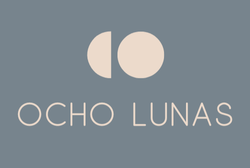 Ocho Lunas